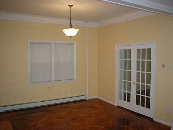 1st image of 829 Pavonia Ave