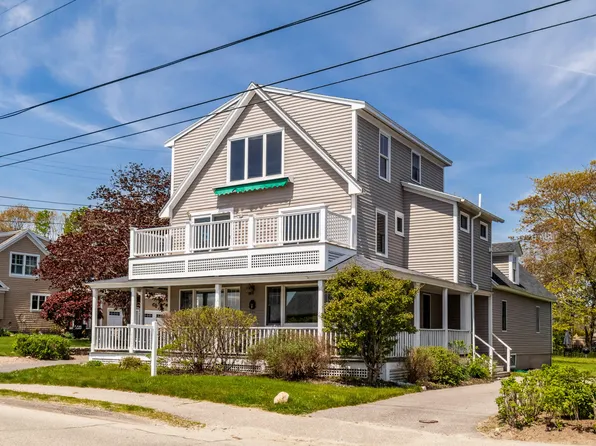285 Beach Avenue, Kennebunk, ME 04043