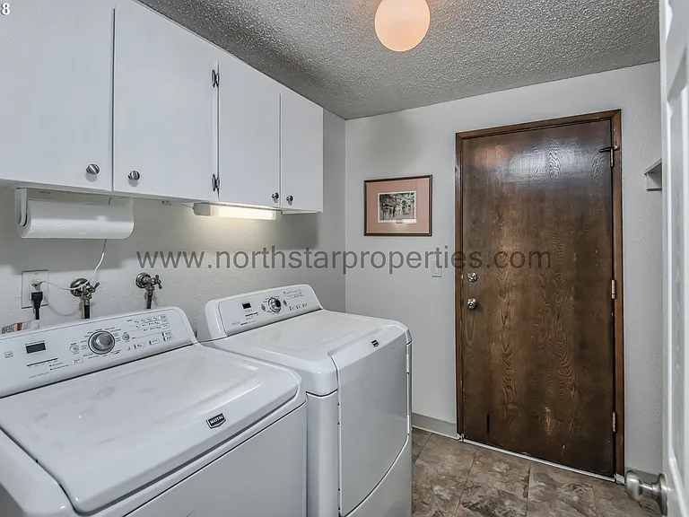 4235 Douglas Way — Photo 15