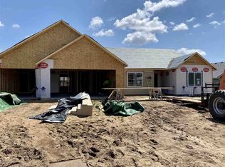 8891 Regina Ln, Manhattan, KS 66502