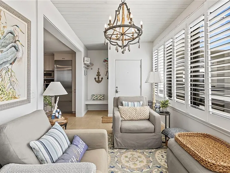 4101 Ocean Dr — Photo 14