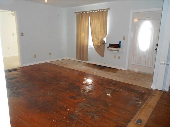 3rd image of 4627 16th St N