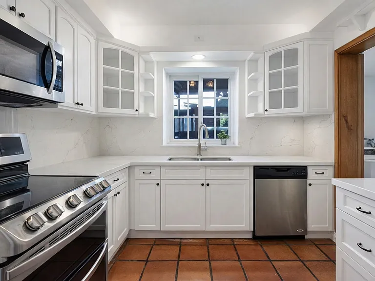 799 NE 70th St #0 — Photo 11