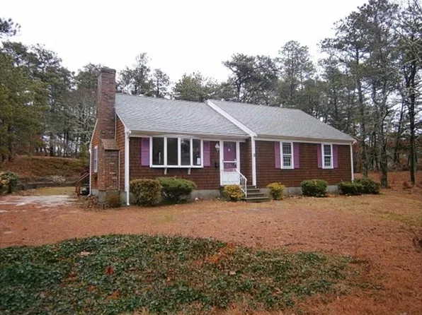 4 Hummel Dr, South Dennis, MA 02660