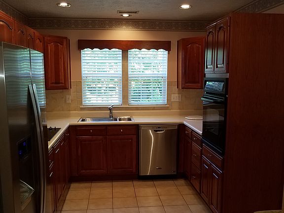 4th image of 6051 Belle Terre Ct