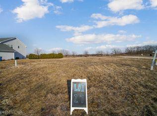 1400 Navajo Ct, Kankakee, IL 60901