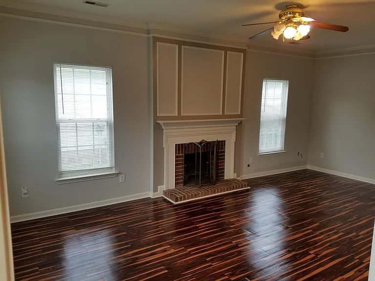All interior photos taken Jan 2017