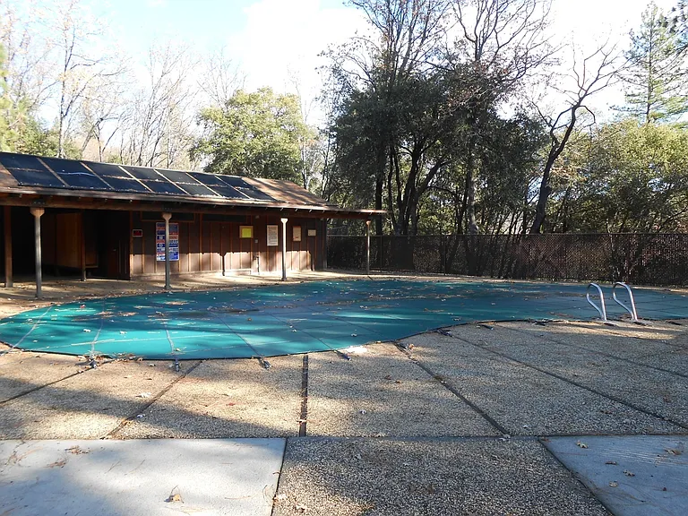 4896 Chateau Way — Photo 24