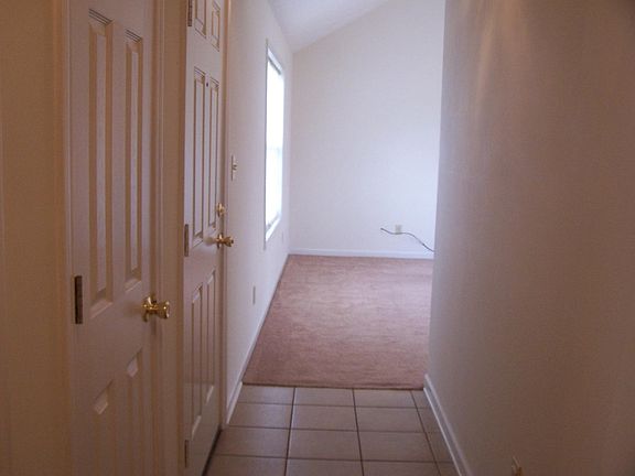 2nd image of 9 Crooked Creek Dr