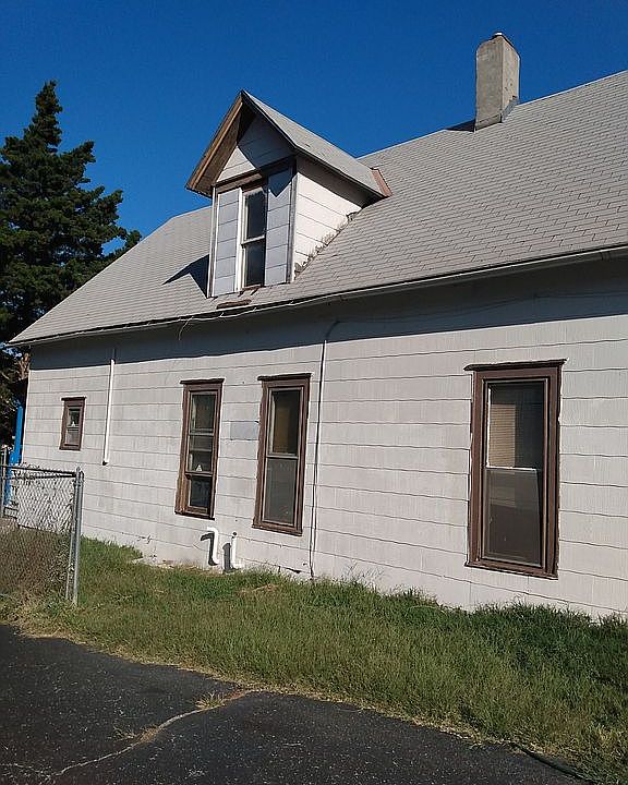 South side of 1223 Drury