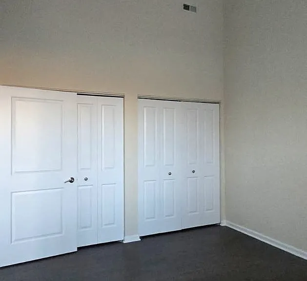 5822 N Western Ave — Photo 5