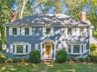 45 Oxford Rd, Longmeadow, MA 01106