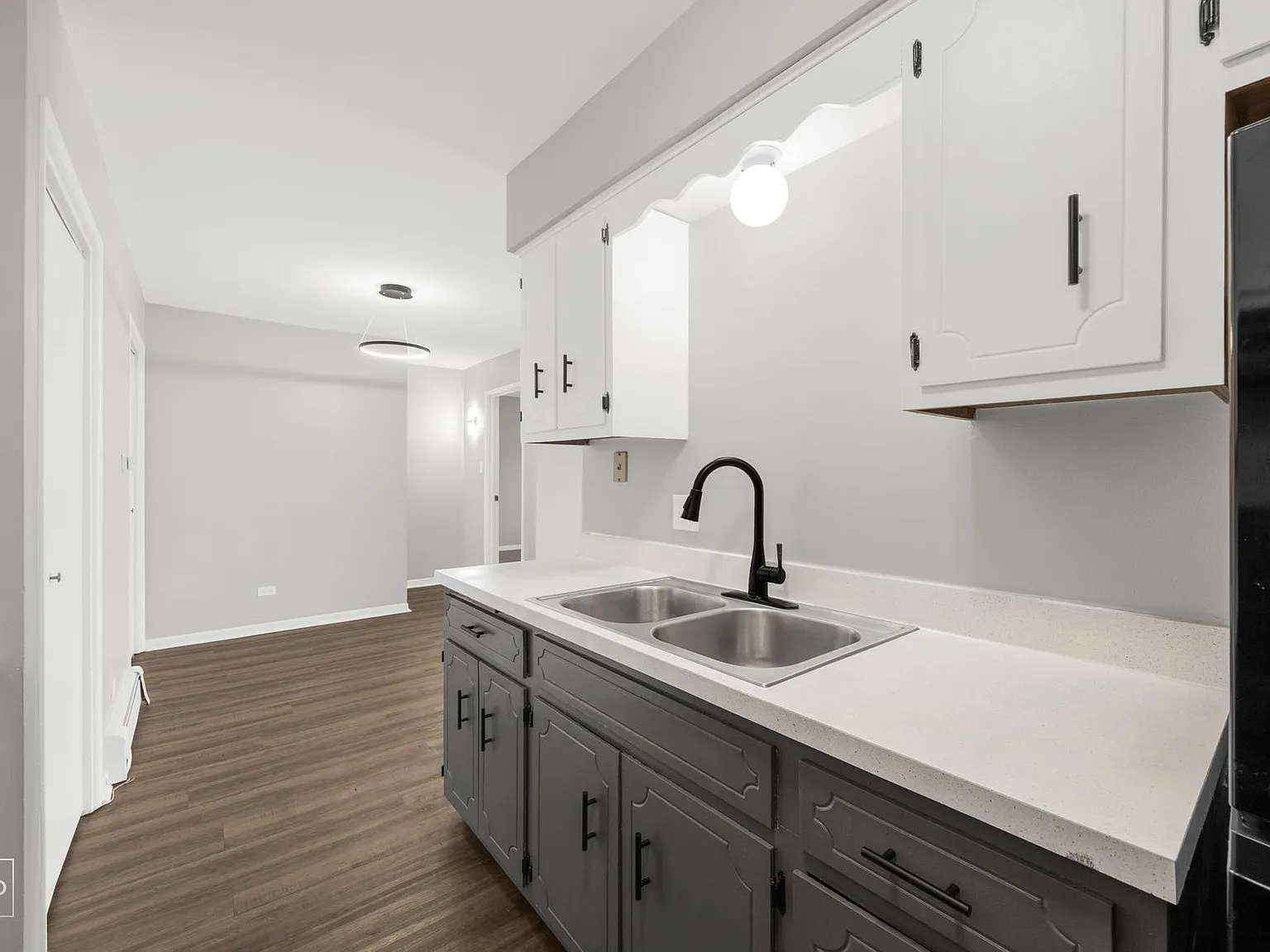 Woodland Court Apartments — Photo 3