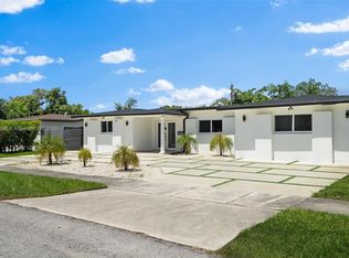 Highland Oak Gdns Sec 1, Miami, FL 33180