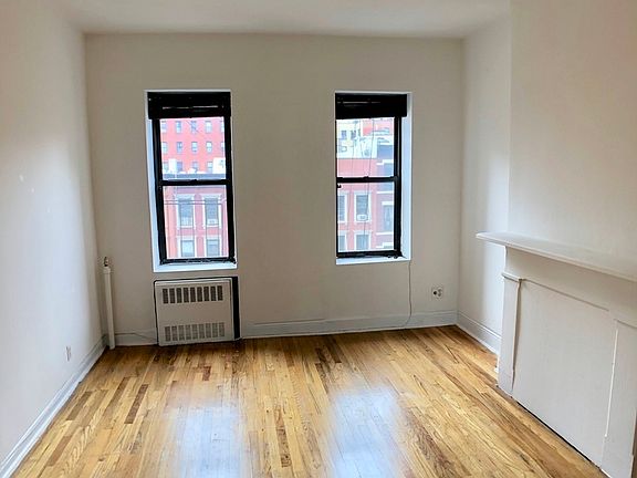 3rd image of 1575 3rd Ave APT 5C