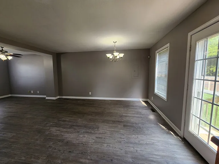 112 N Cavalcade Cir — Photo 7