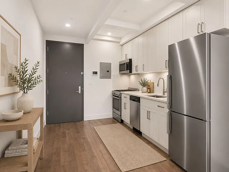 2113 5th Ave #6R — Photo 3