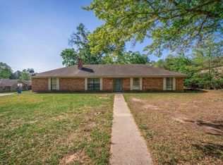 408 Mari Beth Ln, White Oak, TX 75693