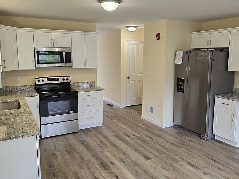 2-5 Megway Ct — Photo 25