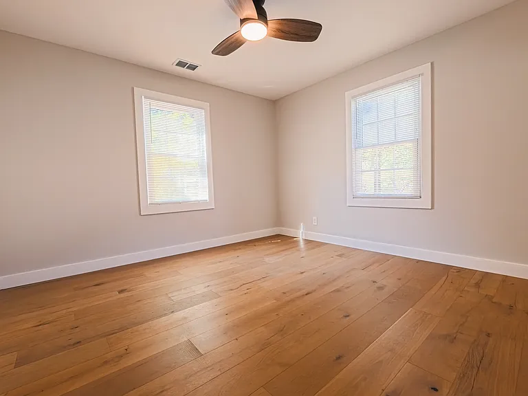 2402 Lancelot Dr — Photo 10