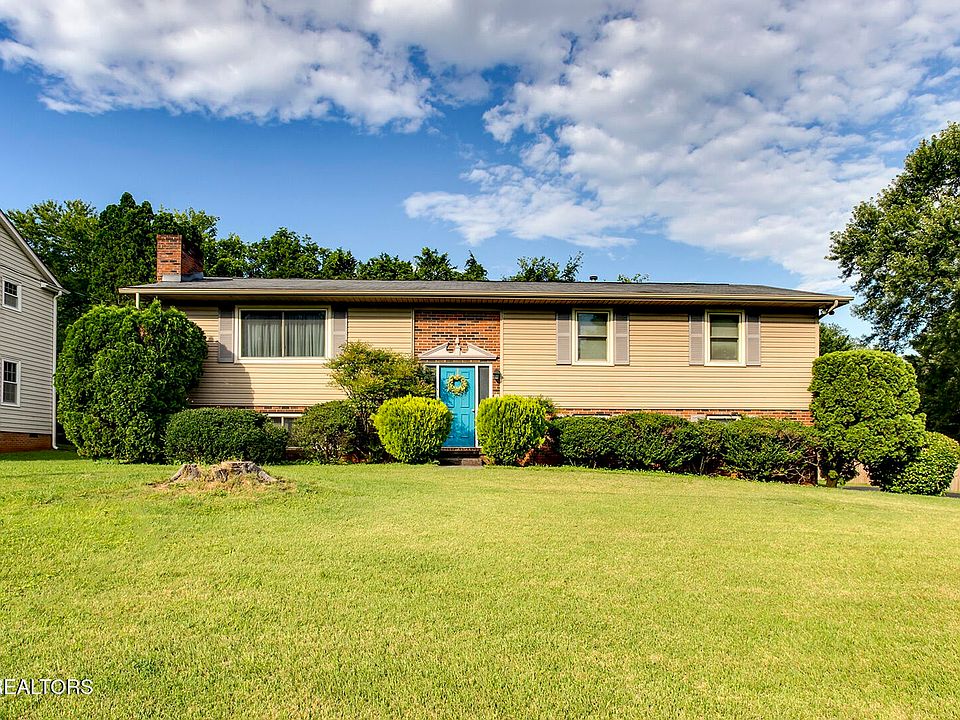 1st image of 608 Fernwood Rd