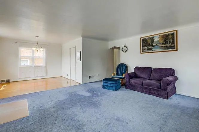 3 bed, 1344 sqft, $1,800 — Photo 2