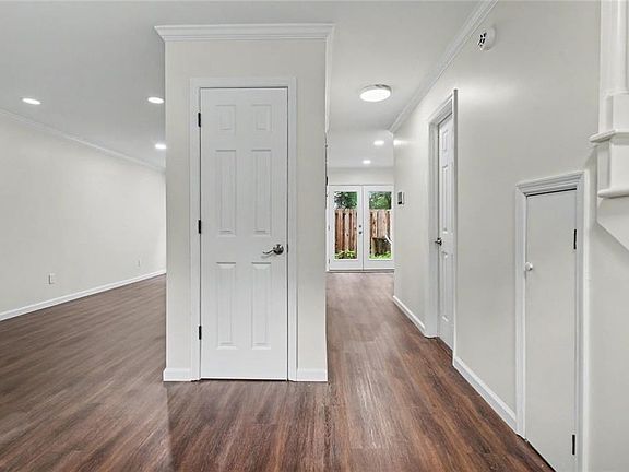 5th image of 6456 Abercorn St