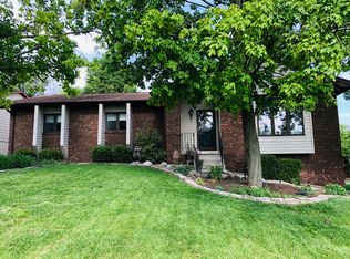 2980 S Bentley Ct, Decatur, IL 62521