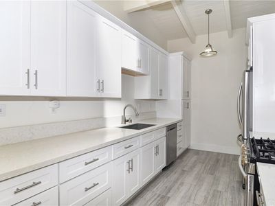 562 Glorieta, Newport Beach, CA, 92660