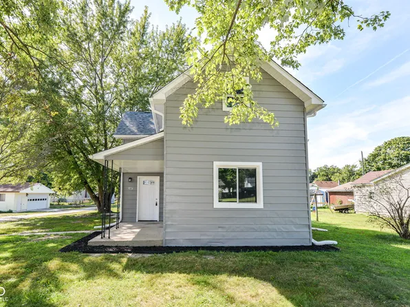 107 White St, Shirley, IN 47384