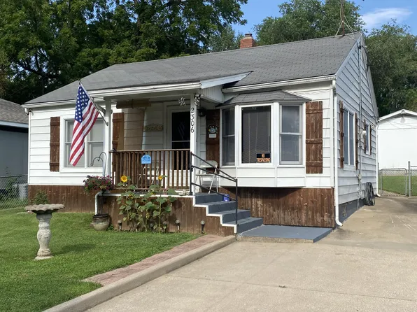 2306 N Lexington Avenue, Springfield, MO 65803