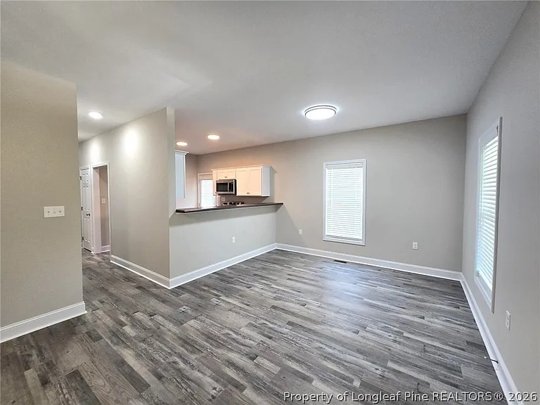 2123 Burnett Ave — Photo 11