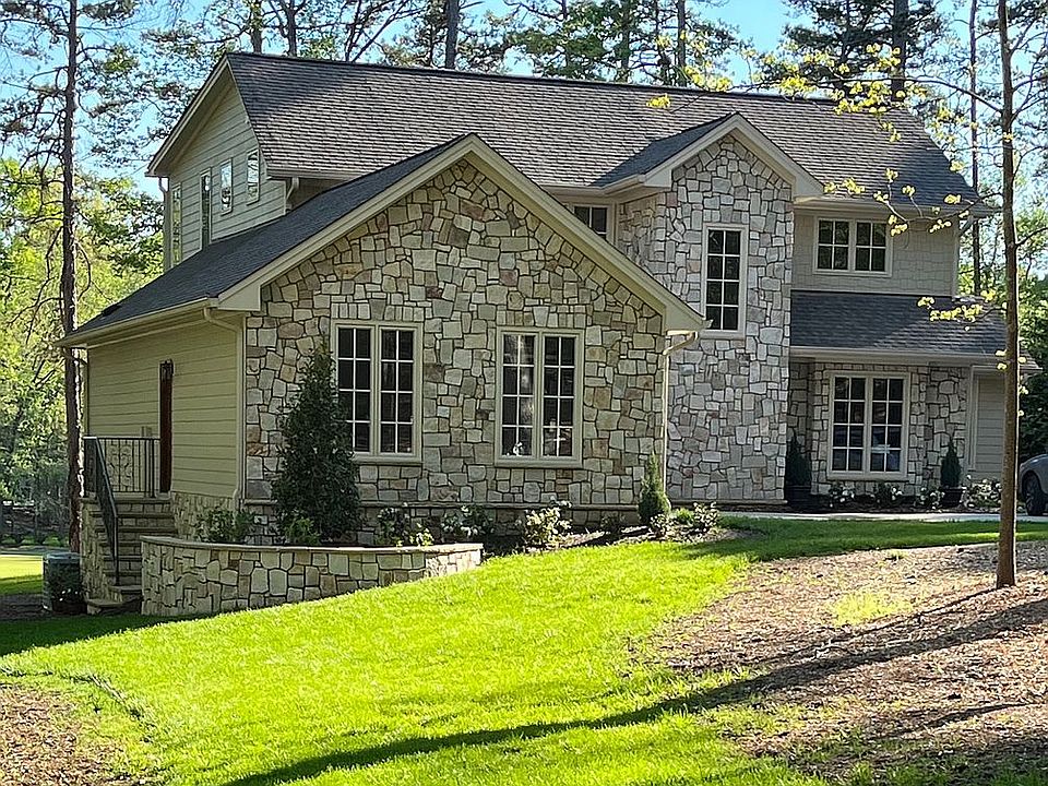 1st image of 122 Nottingham Dr