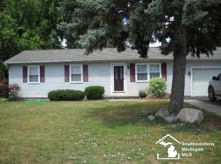 13893 Alton Dr, Monroe, MI 48161