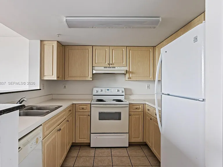 3000 Coral Way #1507 — Photo 8