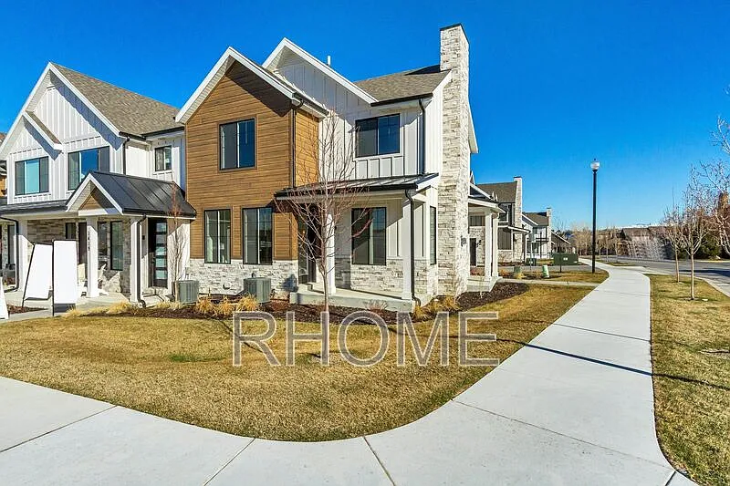 10584 S Canyon Villa Dr