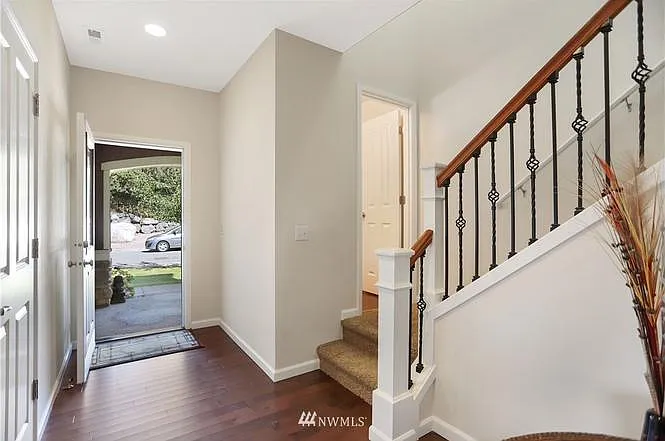 7625 NE 198th Pl — Photo 2