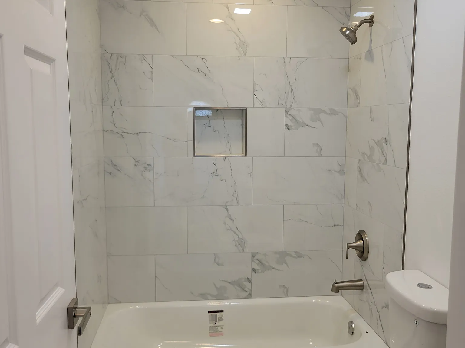 2 bed, 785 sqft, $2,790 — Photo 4