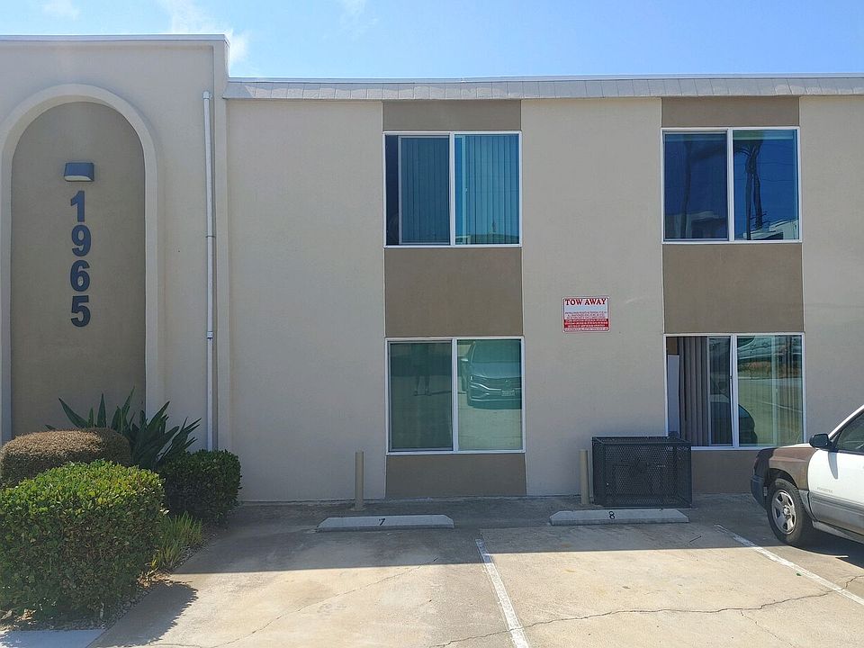 1st image of 1965 Hornblend St #12