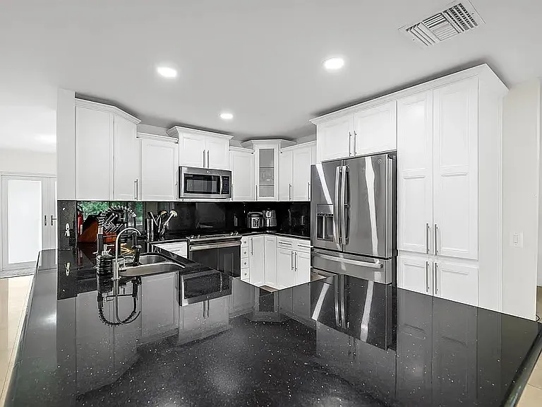 5939 NW 79th Way — Photo 9