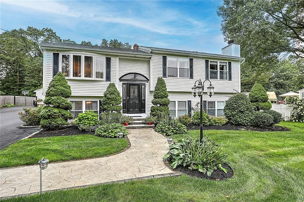 4 Cote Ct, Coventry, RI 02816 Zillow