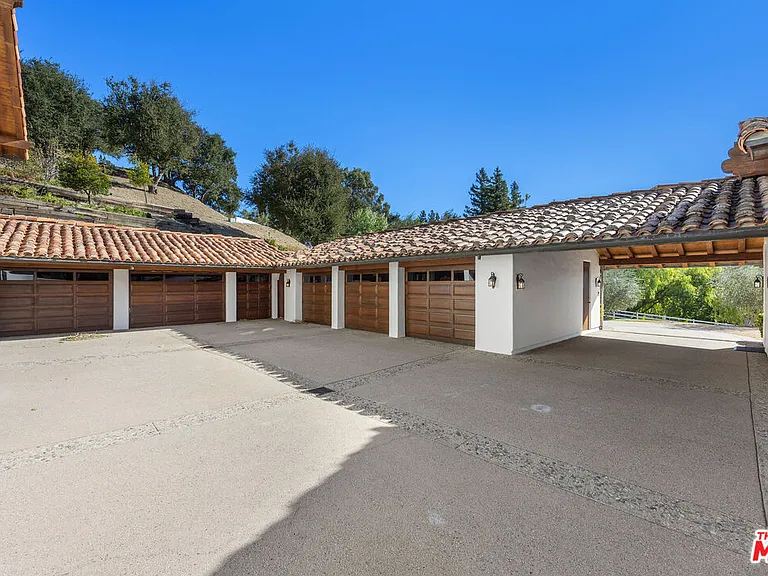 25127 Jim Bridger Rd — Photo 48