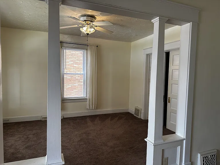 422 Franklin Ave #1 — Photo 12
