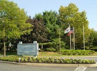 310 Ravens Crest Dr, Plainsboro, NJ 08536