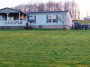 804 Saxonburg Rd, Butler, PA 16002