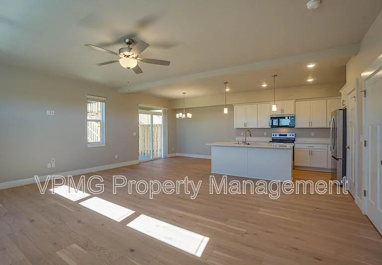 2331 E Otter Loop — Photo 7