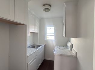 91 E Main St APT 2, Fall River, MA 02724