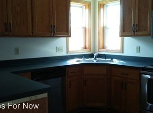 3661 Sunbury Dr, Woodbury, MN 55125