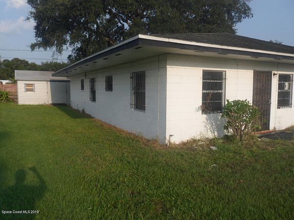 3rd image of 1126 Gainey Dr