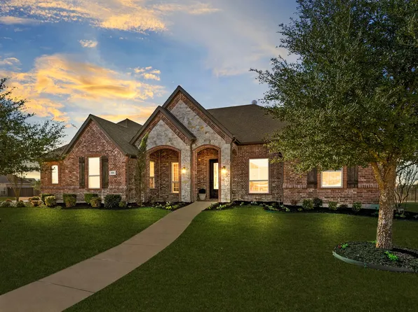 800 Yasmin Ct, Forney, TX 75126